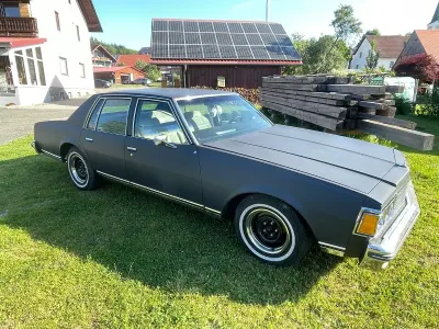 Occasion Chevrolet Caprice 220 ch (161 kW) 1979 Gris Berline