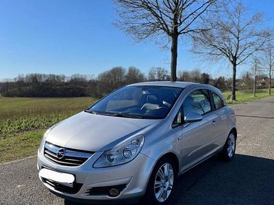 Gebraucht Opel Corsa 90 PS (66 kW) 2007 Kleinwagen