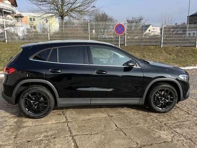 Mercedes GLA200