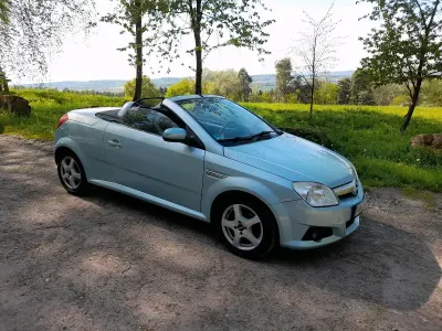 Gebraucht Opel Tigra 90 PS (66 kW) 2008 Blau Cabrio