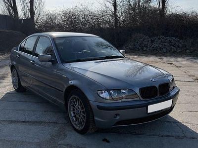 Gebraucht BMW 320 170 PS (125 kW) 2004 Silber Limousine