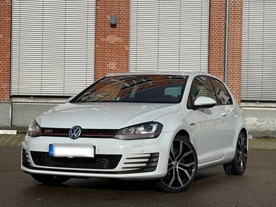 gebraucht VW Golf VII 