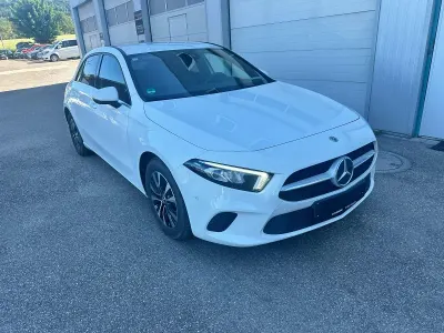 Gebraucht Mercedes A180 Style 116 PS (85 kW) 2022 Weiß Limousine