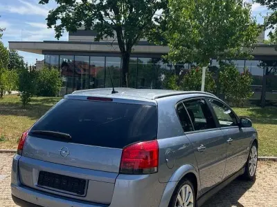 Gebraucht Opel Signum Elegance 122 PS (89 kW) 2005 Grau Kleinwagen