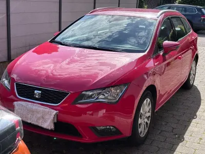 Gebraucht Seat Leon ST 105 PS (77 kW) 2015 Rot Kombi