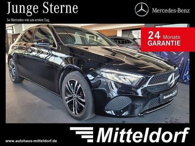 Lack kosmosschwarz Gebraucht 2024 Mercedes A180 Progressive Limousine | 28.940 € (Fairer Preis)