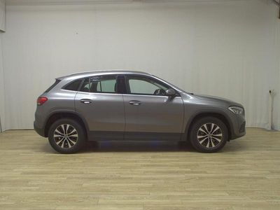 Gebraucht Mercedes GLA180 Style 116 PS (85 kW) 2022 Grau SUV