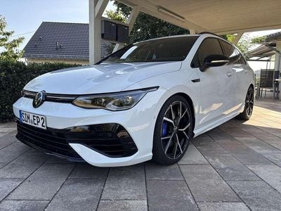 Usata VW Golf VIII R 320 CV (235 kW) 2024 Bianco Station wagon
