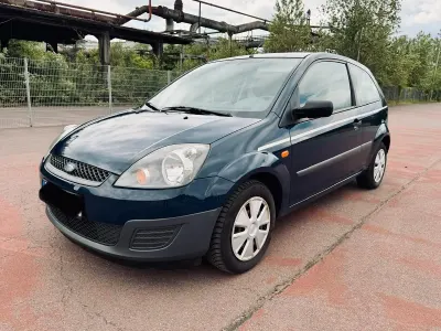Gebraucht Ford Fiesta 60 PS (44 kW) 2008 Blau Kleinwagen