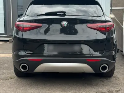 Gebraucht Alfa Romeo Stelvio 210 PS (154 kW) 2019 Schwarz SUV