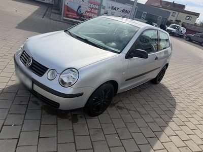 Gebraucht VW Polo Comfortline 64 PS (47 kW) 2004 Silber Kleinwagen