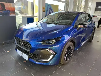 Gebraucht Renault Clio V Evolution 159 PS (116 kW) 2026 Blau Limousine