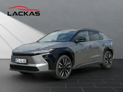 Gebraucht Toyota bZ4X Lounge 252 kW (343 PS) 2026 Precious metal (1l5)/ attitude SUV