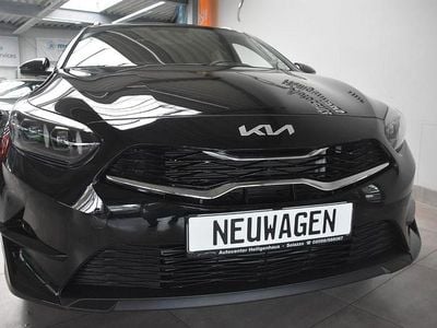 Neu Kia Ceed Sportswagon Spirit 140 PS (102 kW) 2025 Schwarz Kombi
