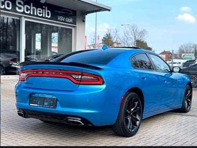 Blau Gebraucht 2018 Dodge Charger Limousine | 20.500 € (Fairer Preis)