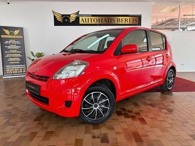 Gebraucht Daihatsu Sirion 91 PS (66 kW) 2011 Rot Kleinwagen
