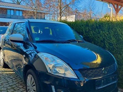 Gebraucht Suzuki Swift Club 94 PS (69 kW) 2015 Schwarz Kleinwagen