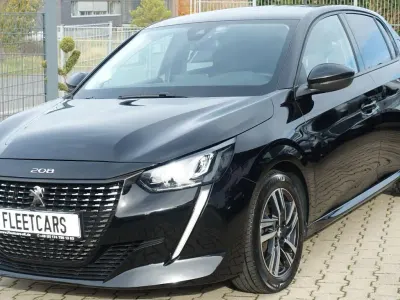 Gebraucht Peugeot 208 Allure 101 PS (74 kW) 2023 Schwarz Kleinwagen