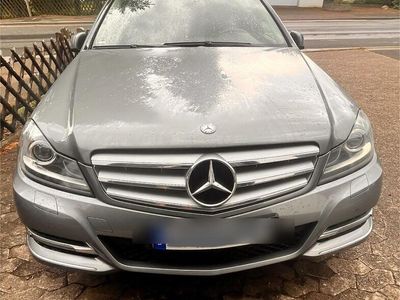 Mercedes C200