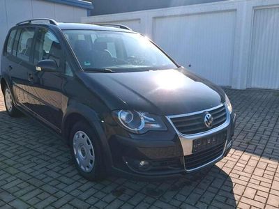 VW Touran Cross