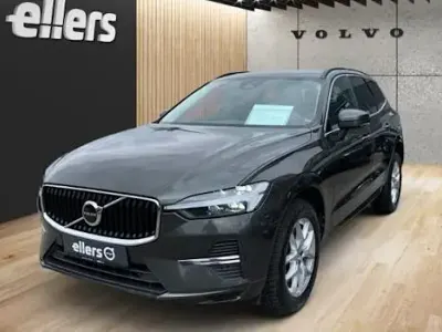 Gebraucht Volvo XC60 Momentum 197 PS (144 kW) 2021 Grau SUV