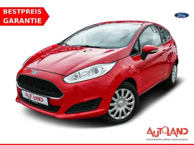 Gebraucht Ford Fiesta Ambiente 65 PS (47 kW) 2017 Rot Kleinwagen