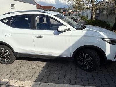 Second-hand MG ZS Luxury 111 CP (81 kW) 2024 Alb SUV