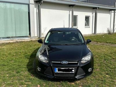 Gebraucht Ford Focus Business Edition 125 PS (91 kW) 2014 Schwarz Limousine