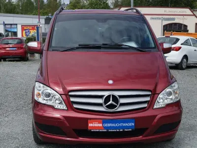 Gebraucht Mercedes Viano 224 PS (164 kW) 2011 Rot Van / Kleinbus