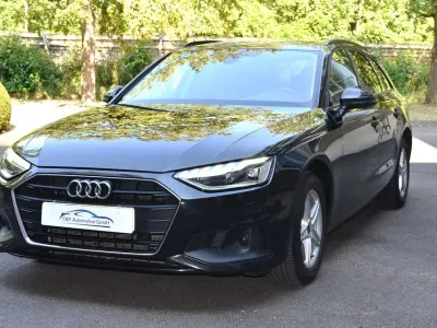 Gebraucht Audi A4 163 PS (119 kW) 2022 Schwarz Kombi