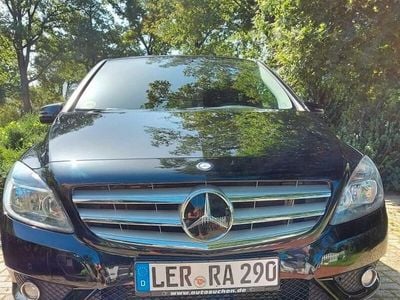 Mercedes B180