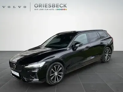 Używany Volvo V60 Plus 455 KM (334 kW) 2022 Czarny Kombi