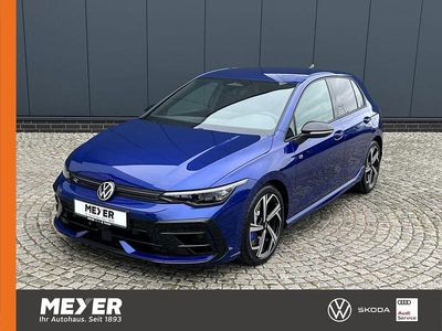 Neu VW Golf VIII Style 333 PS (244 kW) 2026 Lapiz blue metallic Limousine