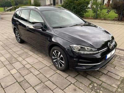 Gebraucht VW Golf VII Comfortline 150 PS (110 kW) 2019 Schwarz Kombi