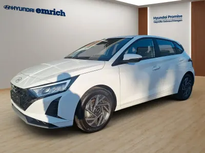 Gebraucht Hyundai i20 Trend 101 PS (74 kW) 2025 Weiß Kleinwagen