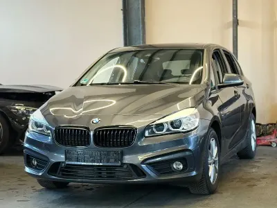 Gebraucht BMW 220 Active Tourer Advantage 192 PS (141 kW) 2017 Grau Van / Kleinbus