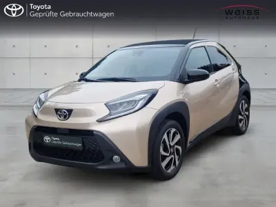 Gebraucht Toyota Aygo X Team 72 PS (52 kW) 2024 209) (beige SUV