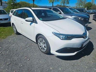 Gebraucht Toyota Auris Cool 90 PS (66 kW) 2016 Weiß Kombi