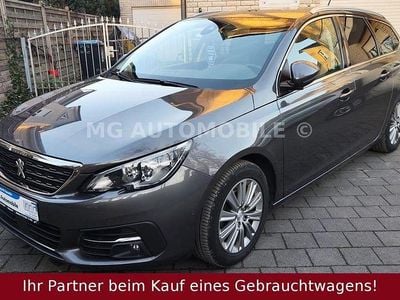 Gebraucht Peugeot 308 SW Allure 131 PS (96 kW) 2020 Grau Kombi