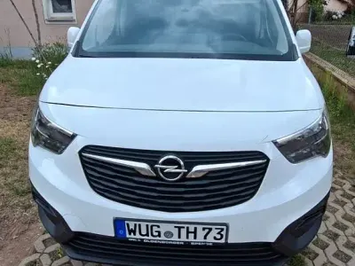 Gebraucht Opel Combo 110 PS (80 kW) 2020 Weiß Van / Kleinbus
