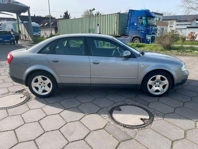 gebraucht Audi A4 2.0 Benzin