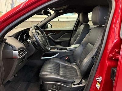 Gebraucht Jaguar F-Pace Portfolio 300 PS (220 kW) 2017 Rot SUV