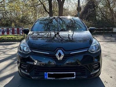 Second-hand Renault Clio IV Bose Edition 90 CP (66 kW) 2017 Negru Berlinǎ