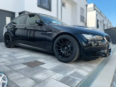 Gebraucht BMW M3 Sport Line 420 PS (308 kW) 2009 Schwarz Limousine