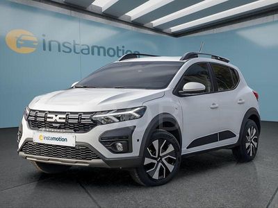 Weiß Gebraucht 2025 Dacia Sandero Stepway Kleinwagen | 17.849 € (Fairer Preis)