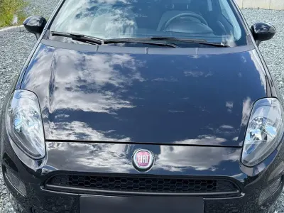 Gebraucht Fiat Punto 69 PS (50 kW) 2012 Schwarz Kleinwagen