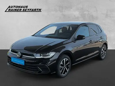Gebraucht VW Polo Move 95 PS (69 kW) 2024 Schwarz Kleinwagen