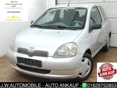 Gebraucht Toyota Yaris 68 PS (50 kW) 2000 Silber Limousine