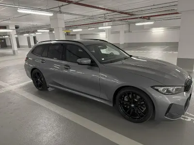 Gebraucht BMW 330 M Sport 245 PS (180 kW) 2023 Grau Kombi