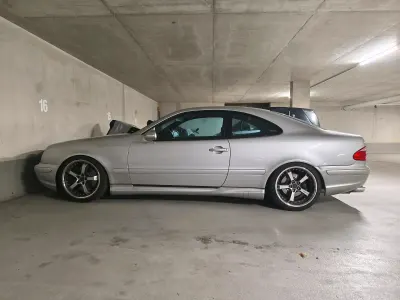 Używany Mercedes CLK430 272 KM (200 kW) 2001 Srebrny Coupe